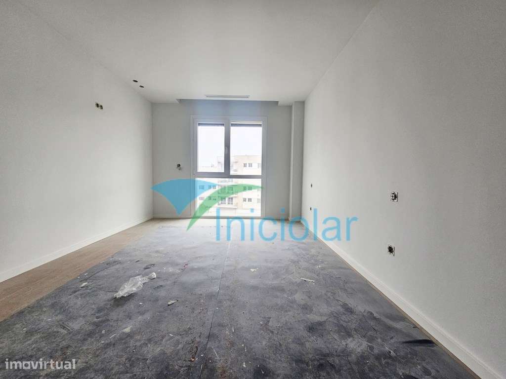 T1 Novo| Gueifães| Varanda| G. Fechada-7