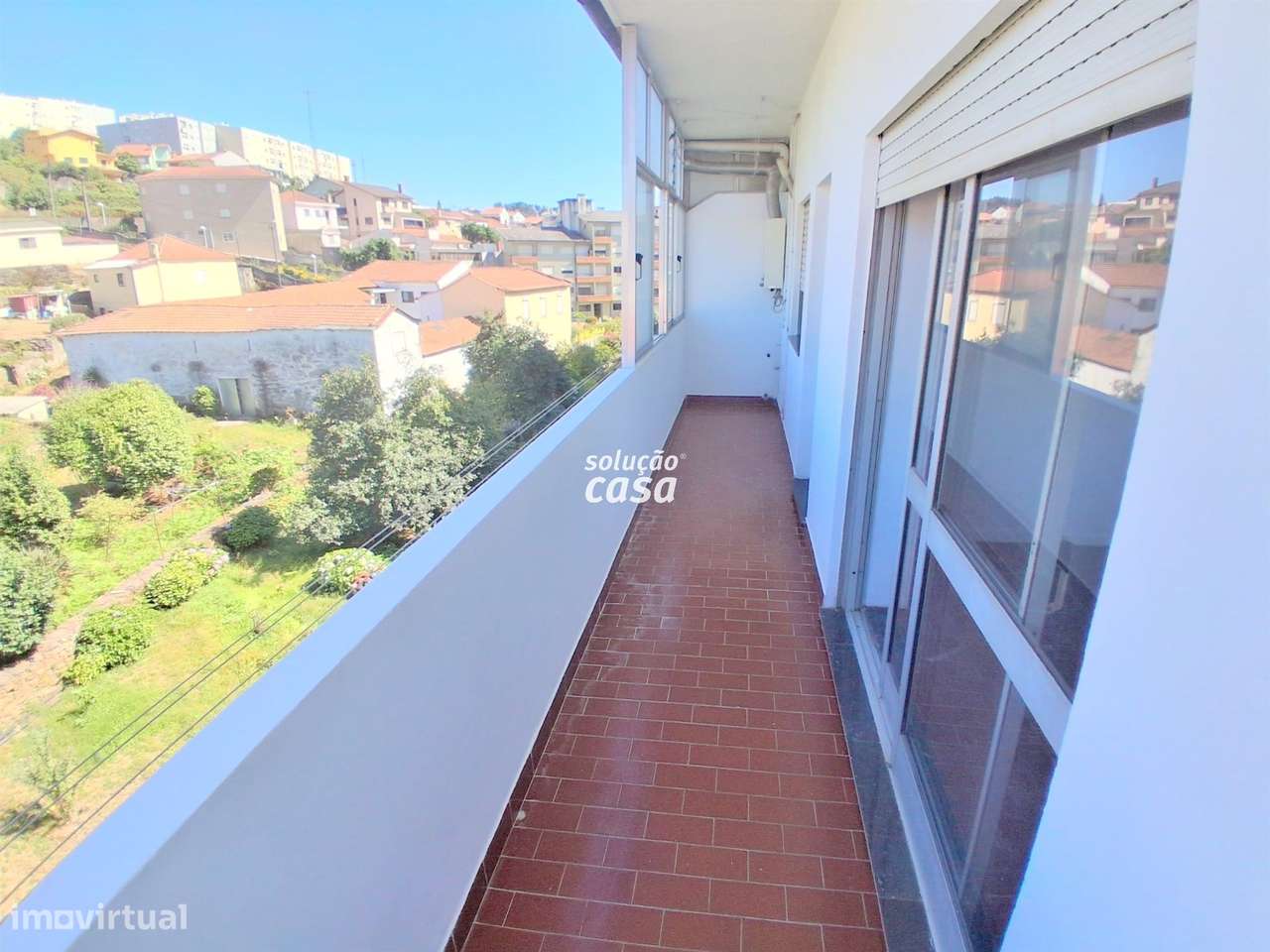 Apartamento T3 com Lugar de Garagem, localizado em Fânzeres!-6