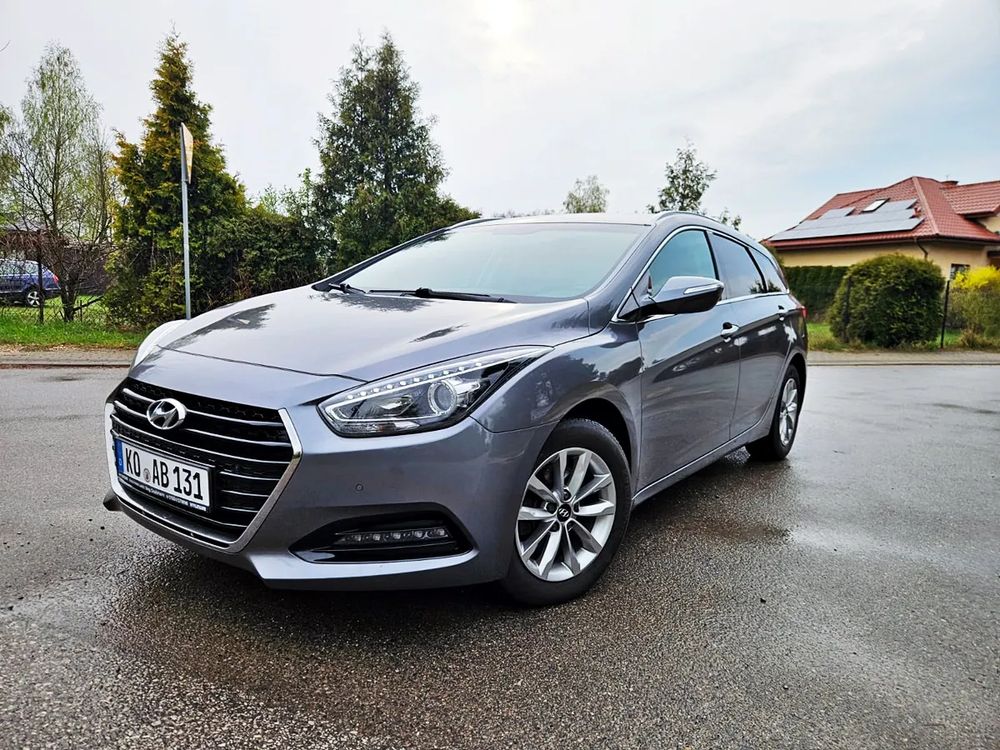 Hyundai i40 Kombi blue 1.7 CRDi Premium 2017
