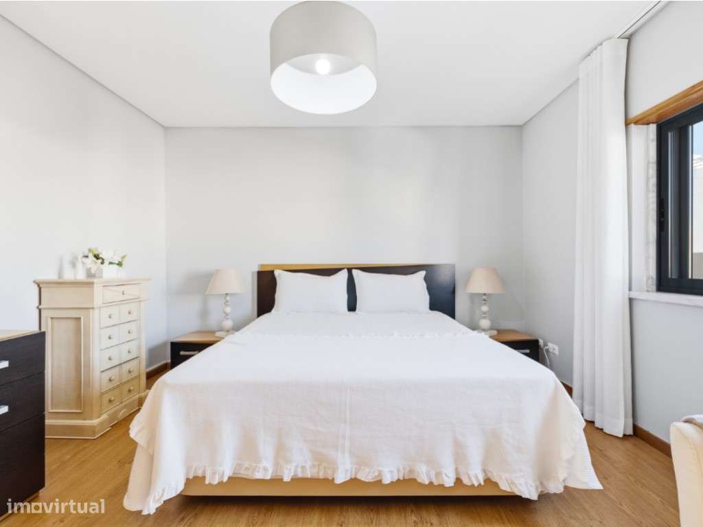 Apartamento T3 no centro de Quarteira, a 700 metros da praia, com 1...-26