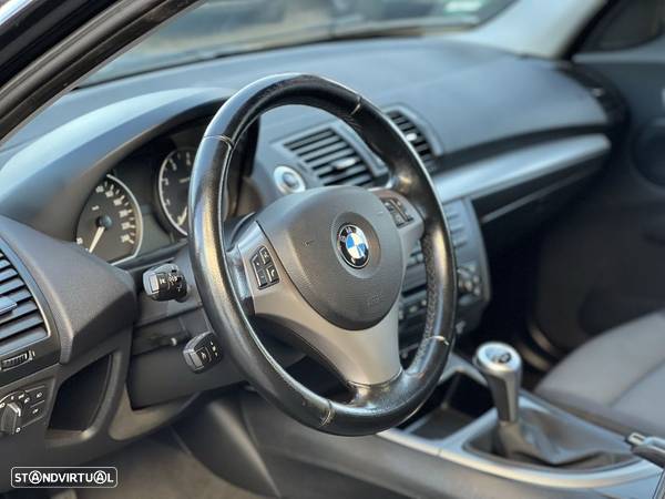 BMW 118 i Exclusive - 10