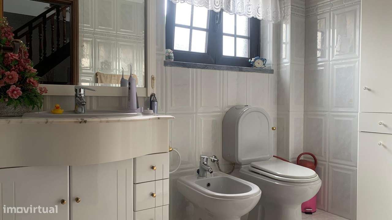 Moradia T3+1 em Vale de Milhaços-22