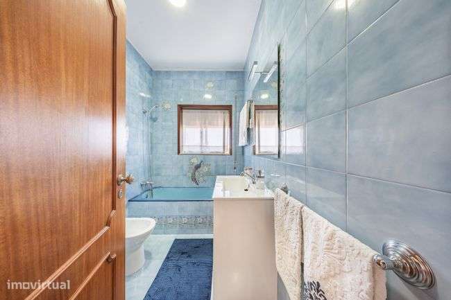 Moradia T4 à venda em Vila Nova de Famalicão-23