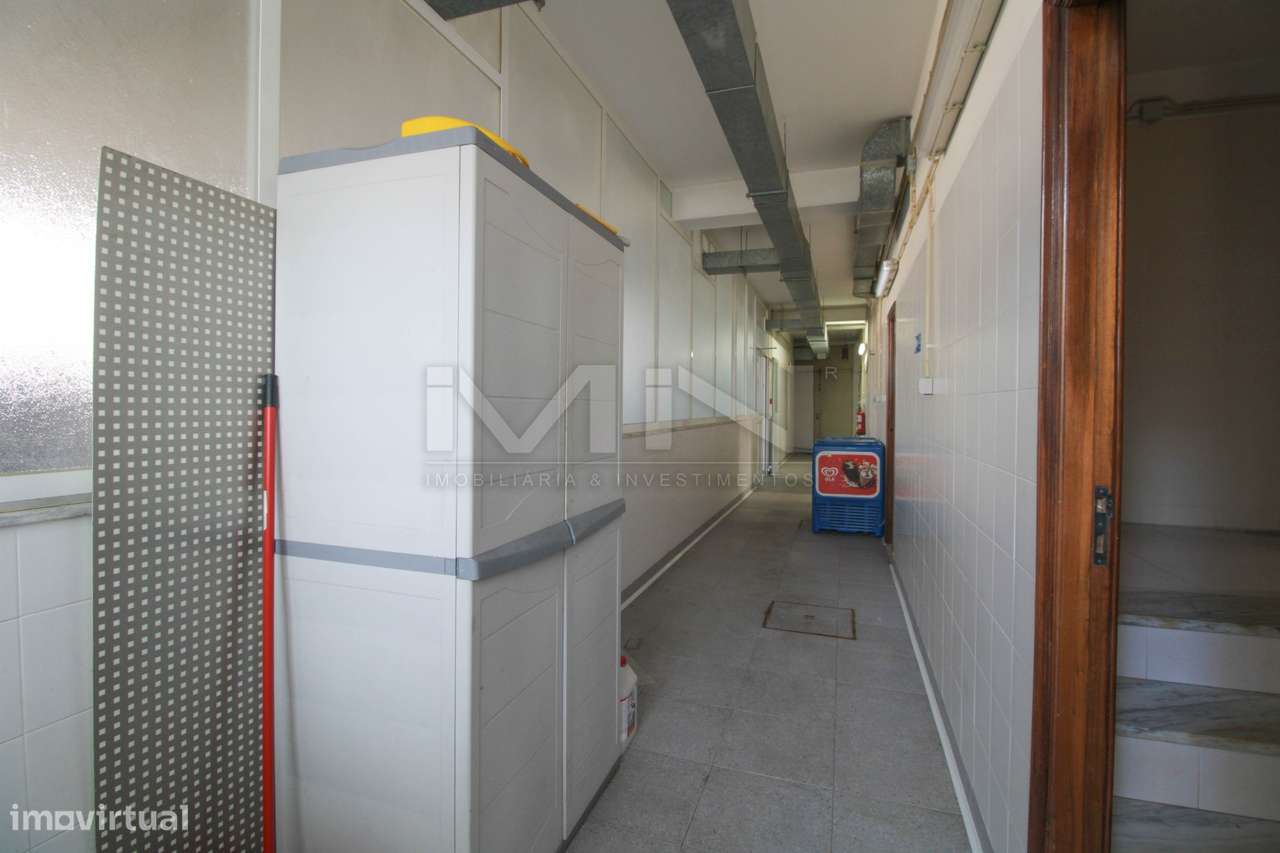 Predio para clínica / Ginásio / Showroom-19