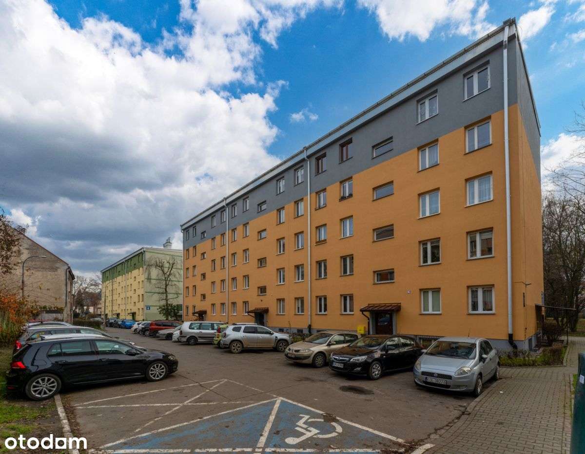 3 pokoje, kuchnia, loggia, piwnica, ul. Widok-18