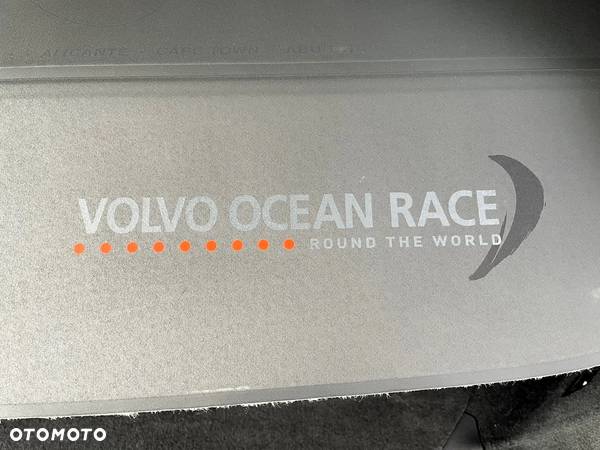 Volvo XC 60 D4 AWD Ocean Race - 32