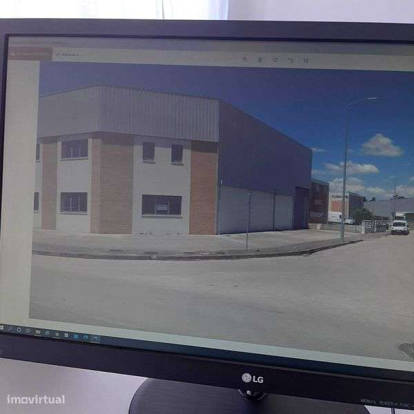 Arrenda-se Pavilhão - Grande imagem: 4/10