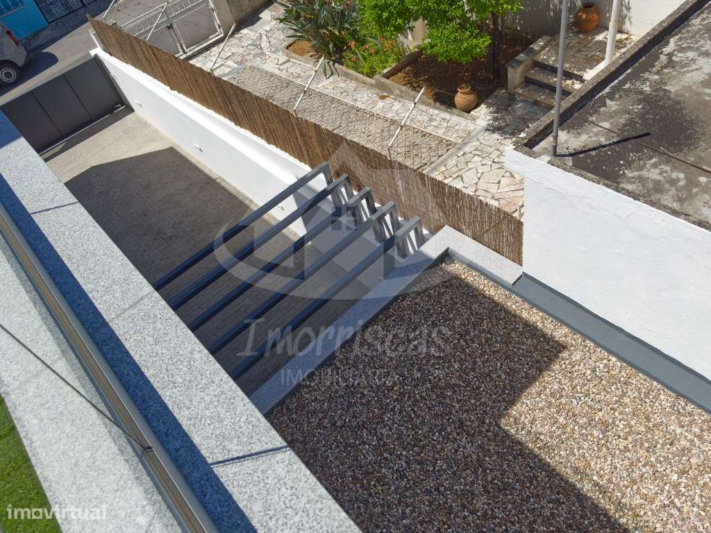 Moradia V4 Nova de Luxo com Rooftop e Vista Rio | Santa Iria de Azóia-14
