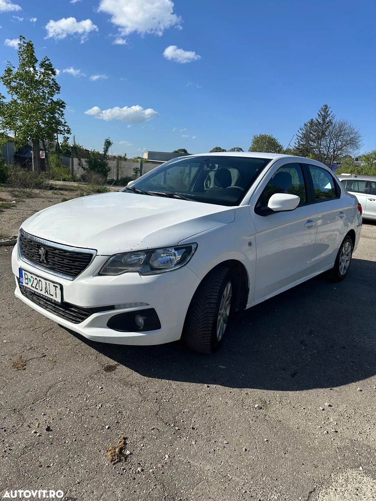 Peugeot 301 1.6 BlueHDI FAP Active - 1