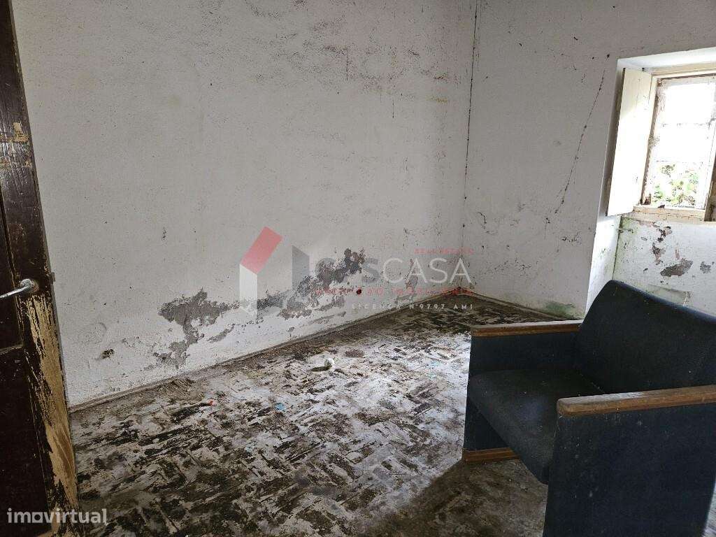 Excelente oportunidade de investimento – Moradia T2 em São Bento-11