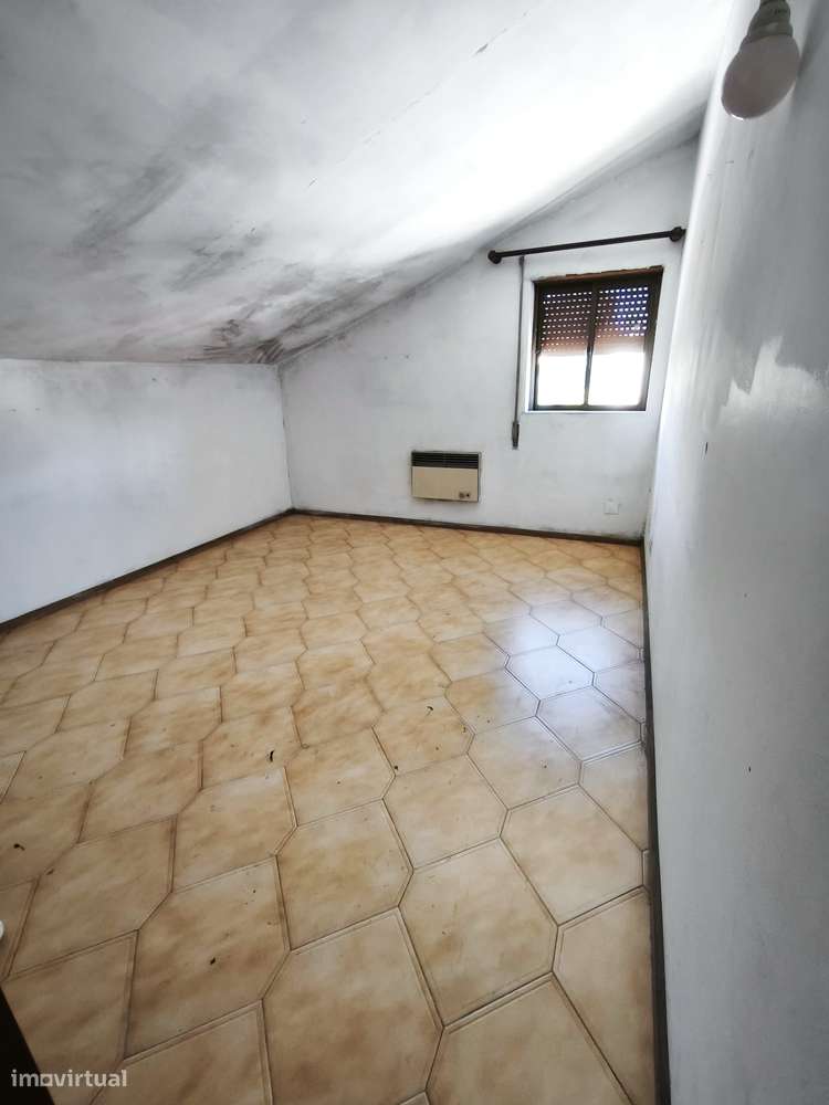 Moradia Geminada T4-15