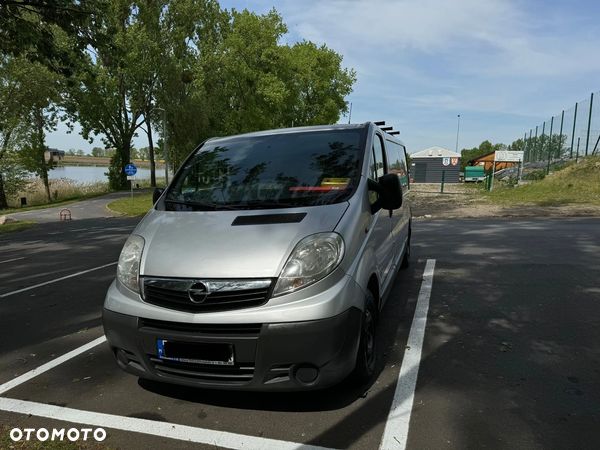 Opel Vivaro - 1