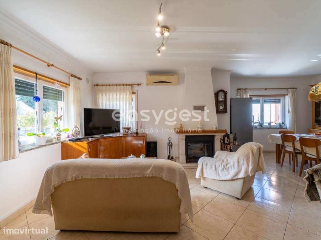 Moradia isolada T2+3 com terraço e vista serra na Quinta do Sobral - Grande imagem: 5/50