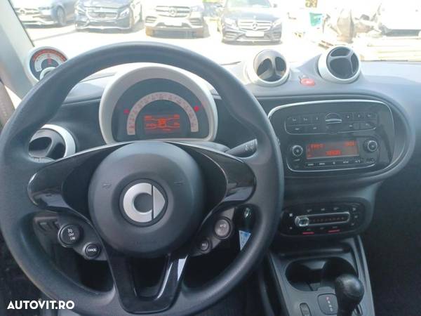 Smart Fortwo 60 kW electric drive - 13