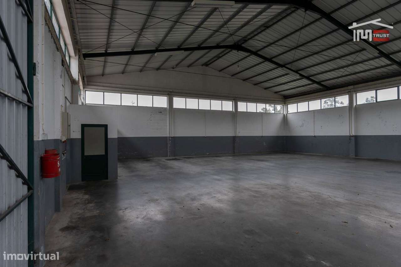 PAVILHÃO PARA ACTIVIDADE INDUSTRIAL CAVE E RES DO CHÃO EM CASAL DOS... - Grande imagem: 5/24