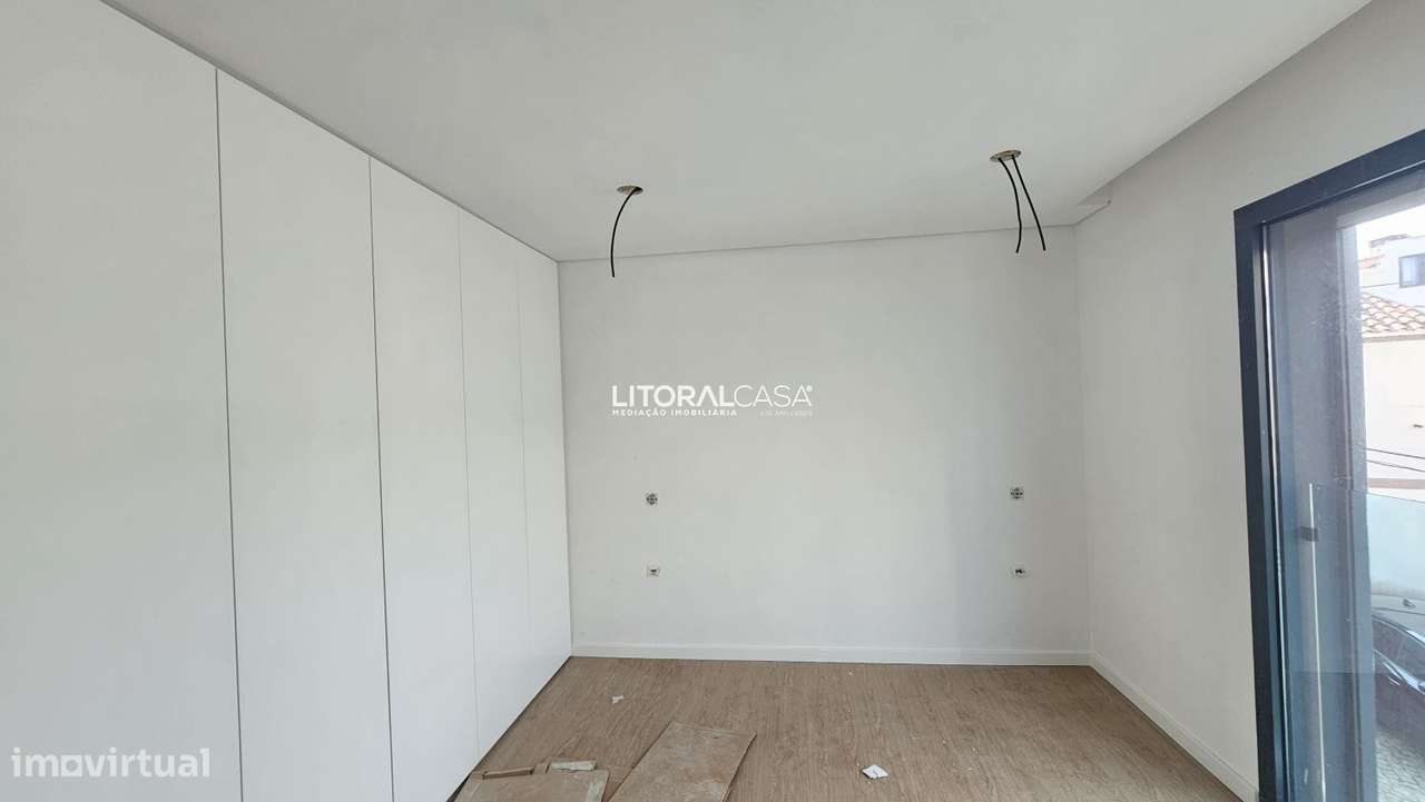 Apartamento | T2 | Duplex | 2 lugares de estacionamento - Grande imagem: 4/15