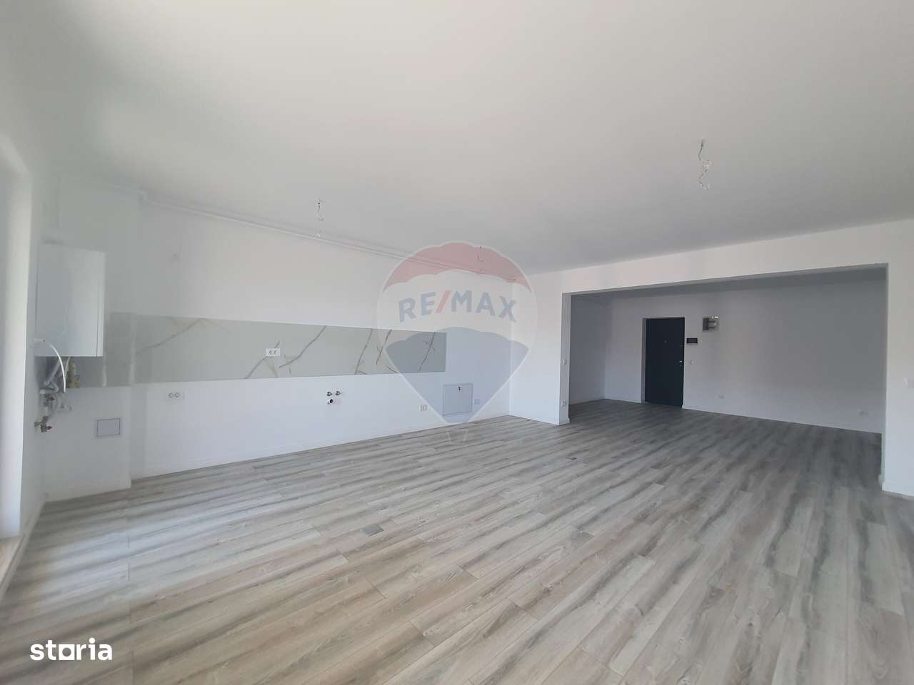 Apartament cu 2 camere de vânzare în bloc nou zona Mioritei - Imagine principală: 5/19