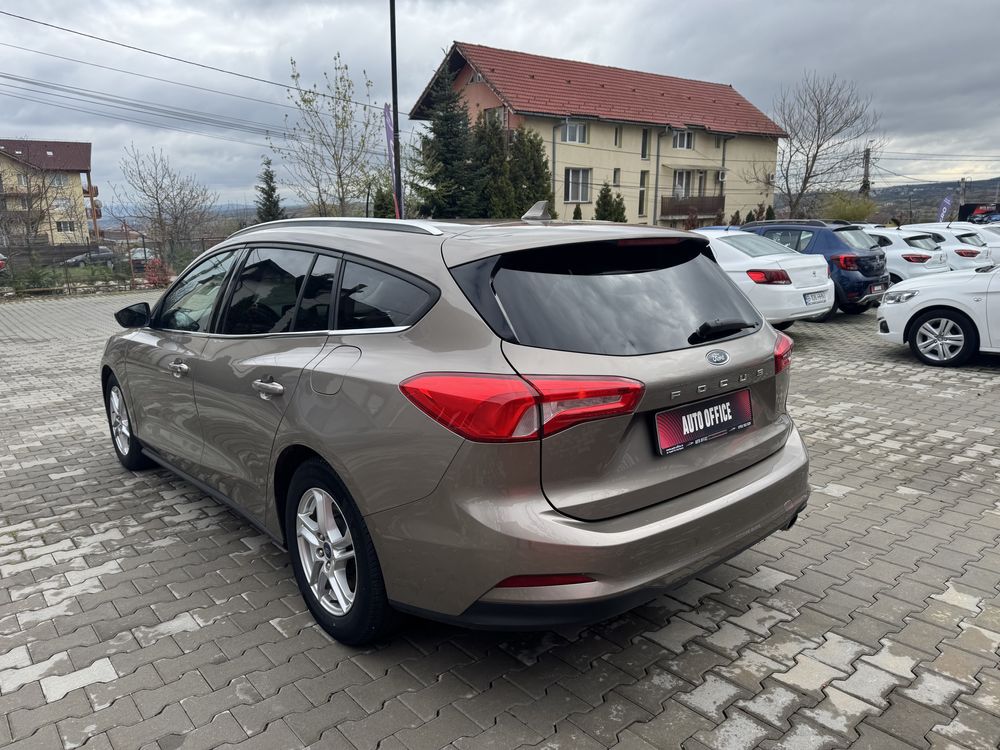 ford focus   1 0 ecoboost active business