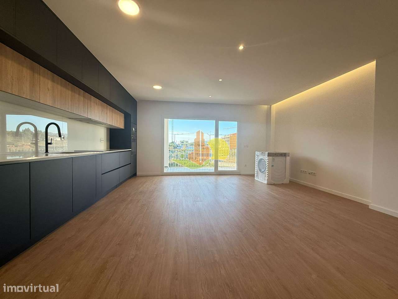 T2k com Garagem Dupla - Grande imagem: 2/28