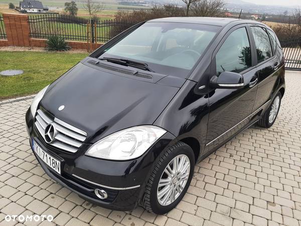 Mercedes-Benz Klasa A 180 CDI Autotronic Elegance DPF Special Edition - 23