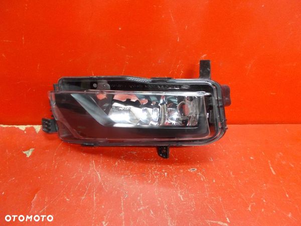 VW CRAFTER  HALOGEN LEWY - 1