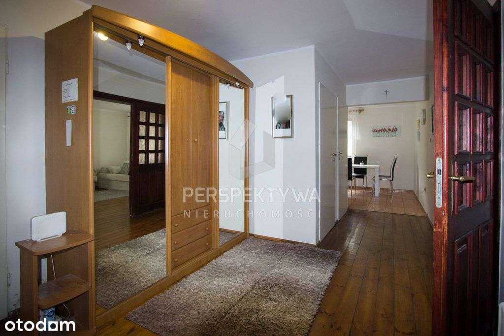 Dom W Zabudowie Szeregowej. Os. Zastalowskie-11