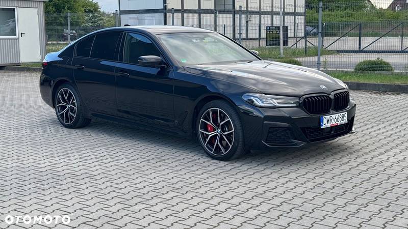 BMW Seria 5 540d xDrive mHEV M Sport sport - 10