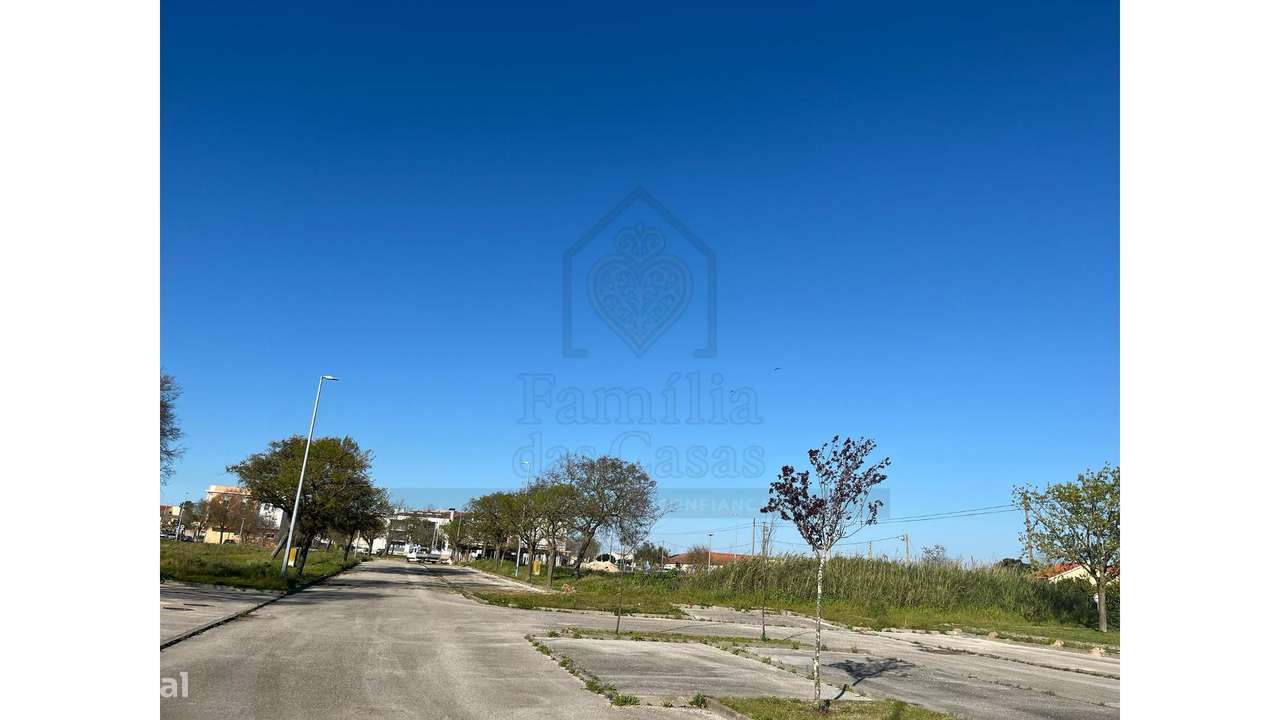 Terreno a 20 Minutos de  Lisboa-7