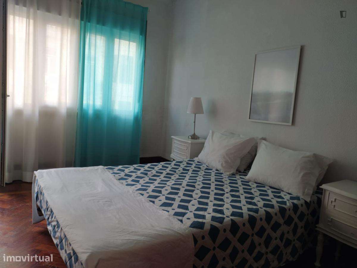 Quarto - localizado em Avenida da Liberdade Lisbon - Grande imagem: 2/10
