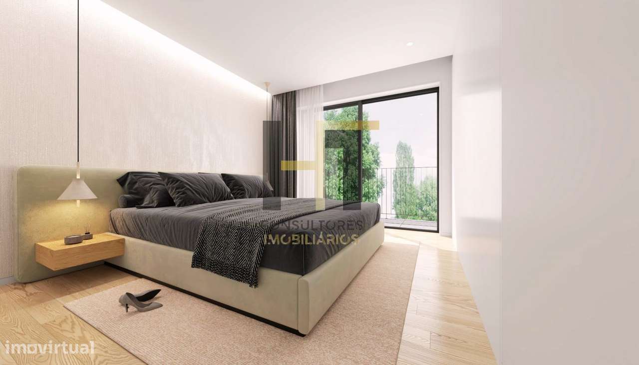 MORADIA T3 | 3 SUÍTES | BOX 2 VIATURAS | 2 FRENTES | VARANDA | JARDIM-7