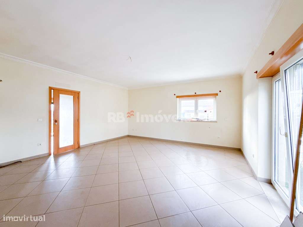 Moradia Isolada T2+2 com Garagem e Jardim - Carril, Tomar - Grande imagem: 4/51