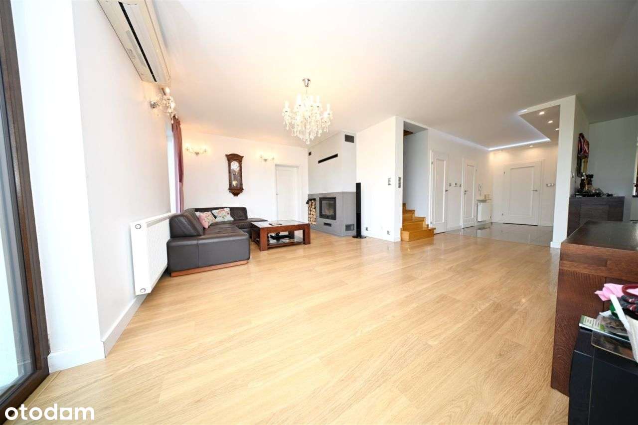 Niesamwita Rezydencja jedynie 7 minut od Centrum !-12