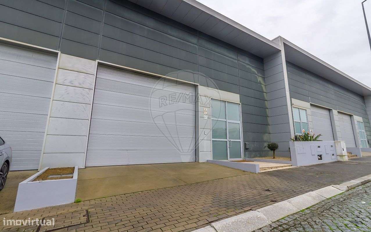 Armazém  para arrendamento - Grande imagem: 2/14