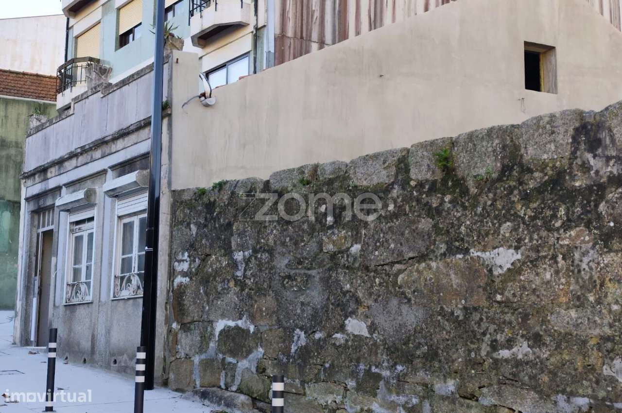 Moradia em remodelação T3, na Travessa S. Dinis, Porto - Grande imagem: 5/32