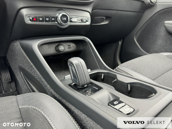 Volvo XC 40 - 22