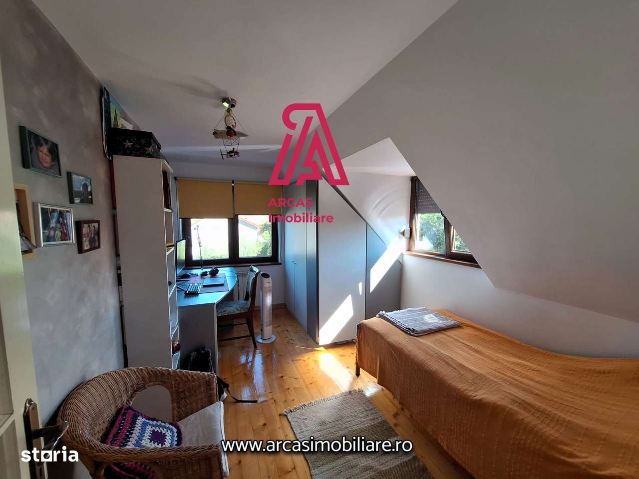 Casa individuala de vanzare cu 5 camere-zona Sub Arini!-8