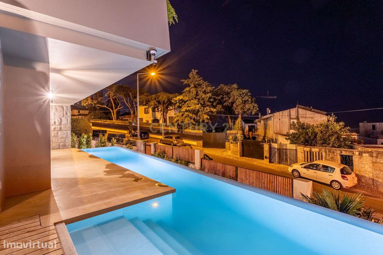 Moradia T4 + T0 Independente — Alto da Parede, Cascais-4