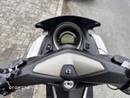 Yamaha NMAX - 8