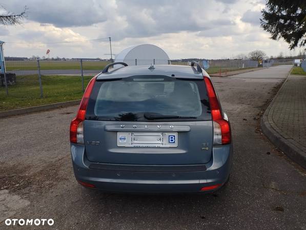 Volvo V50 1.6D DPF DRIVe Momentum - 10