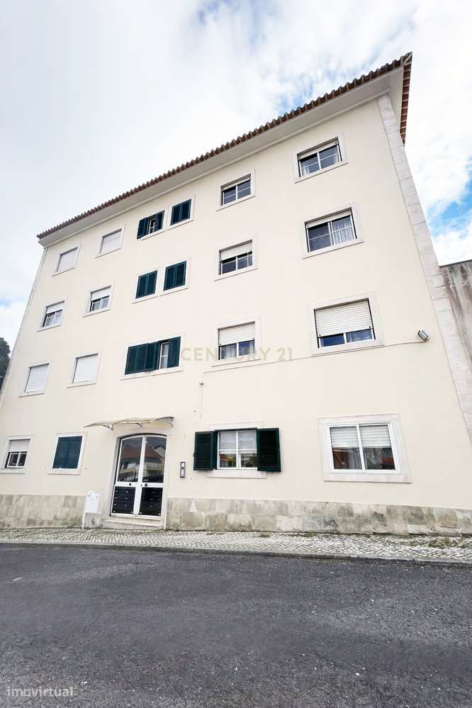 Apartamento T2 em Loures - Condomínio fechado-1