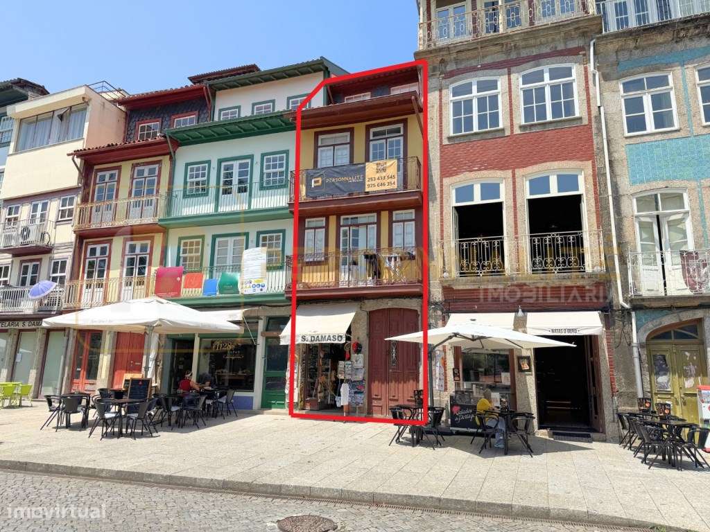 Prédio com loja e duas habitações | Centro Histórico de Guimarães-14