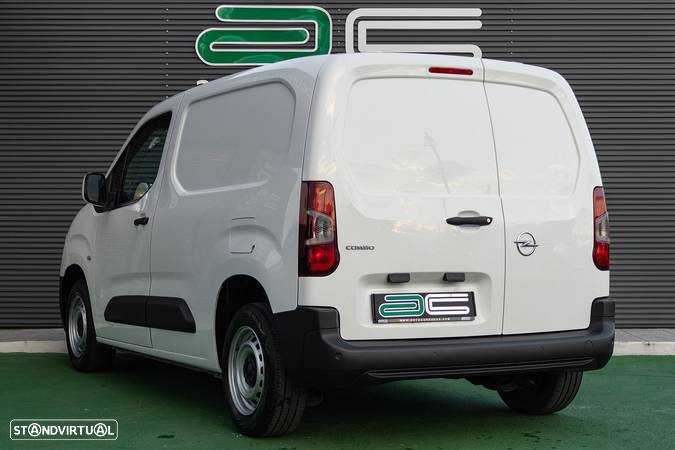 Opel Combo 1.5 CDTi L1H1 Essentia - 4