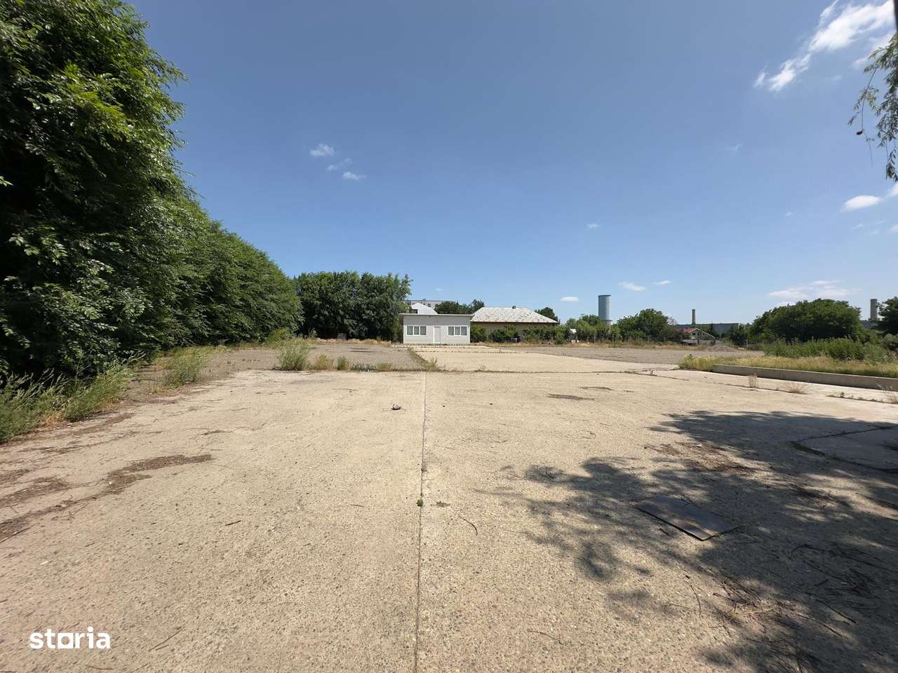 Teren, platforma betonata 500-1500mp, Iasi, sos. Nicolina - Imagine principală: 3/4