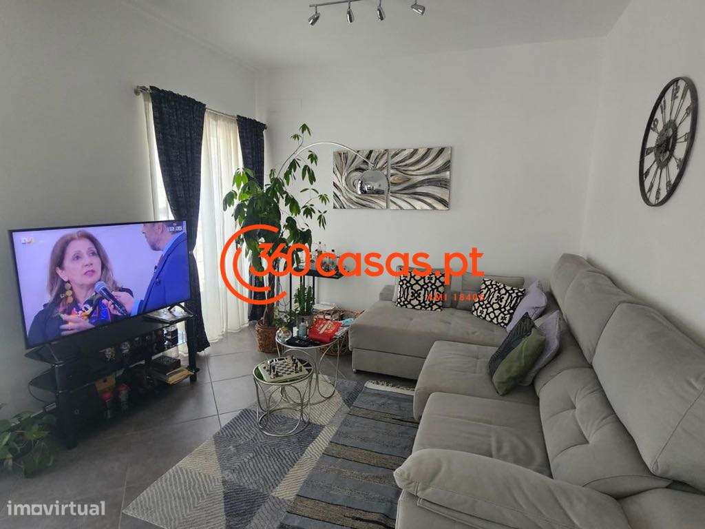 Apartamento T4 convertido em T3 em Faro - perto da rotunda do hospital - Grande imagem: 2/18