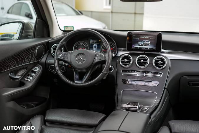 Mercedes-Benz GLC 250 4Matic 9G-TRONIC - 10