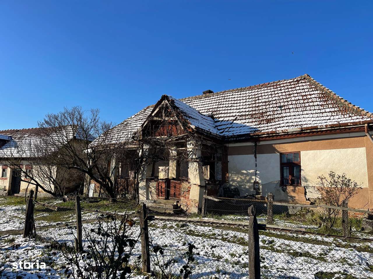 Casa batraneasca,Teren 5062 mp,Apateu-3