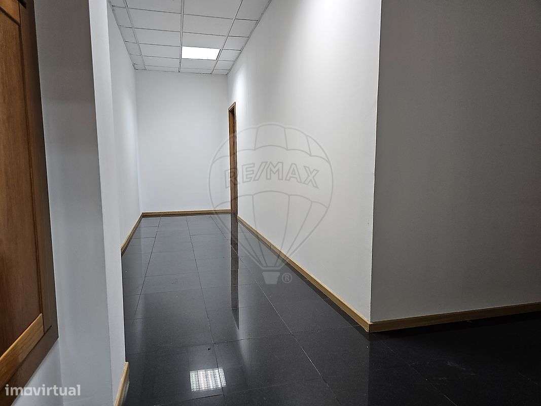 Escritório  para arrendamento - Grande imagem: 5/9