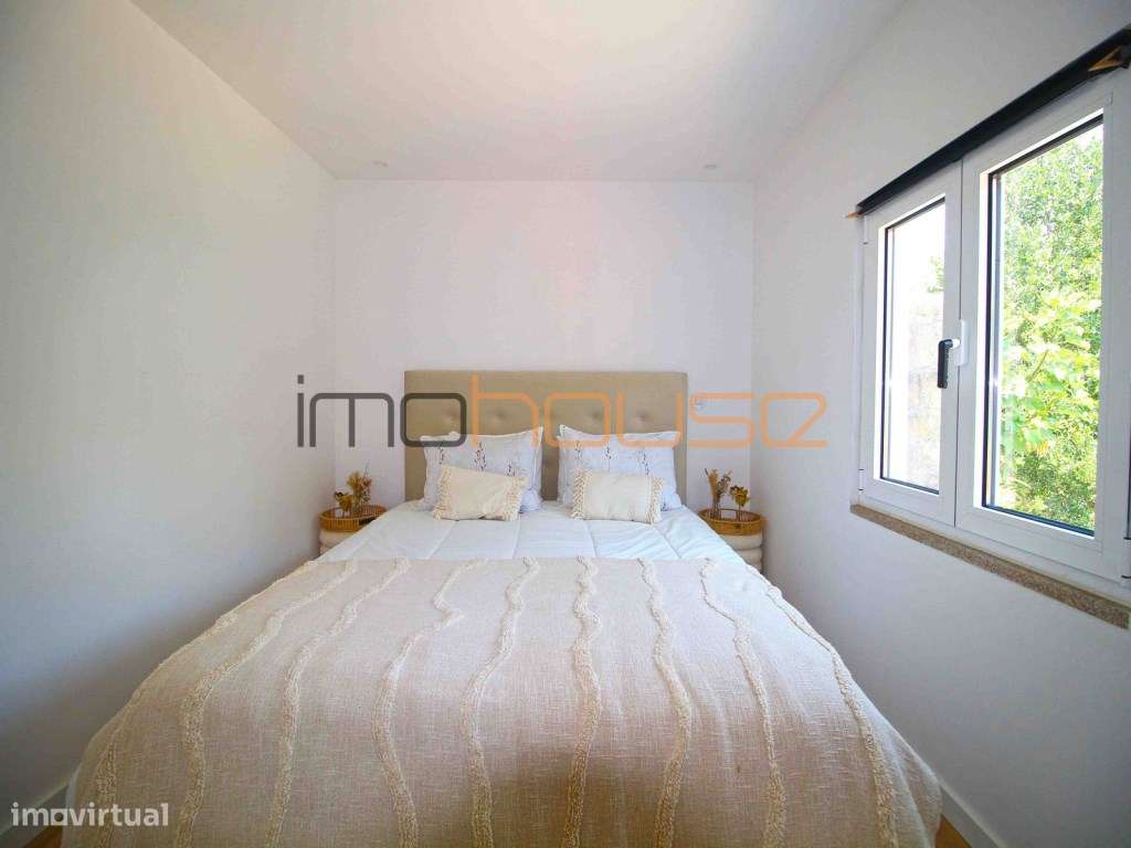 Quinta com Casa Remodelada e Antigo Moinho de Água Junto a Ribeiro-10