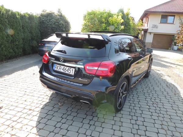 Mercedes-Benz GLA 220 CDI 4Matic 7G-DCT AMG Line - 9