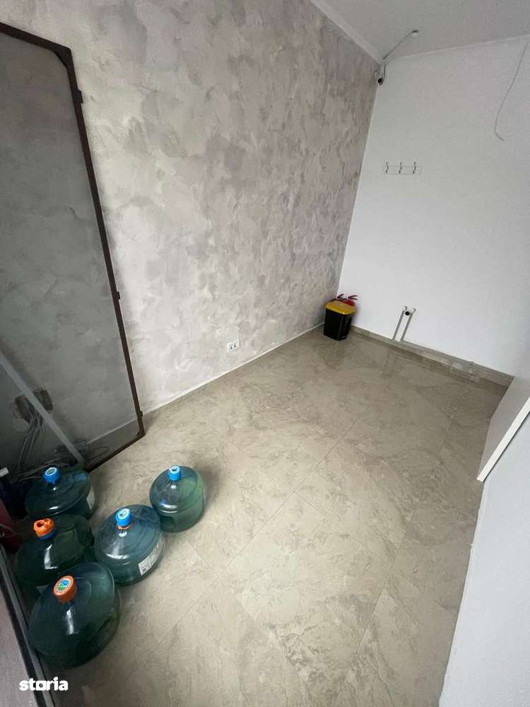 Spațiu comercial 50 mp + curte 60 mp, toate utilitățile - Imagine principală: 5/12